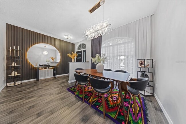 Building Photo - 7770 Glynde Hill Dr