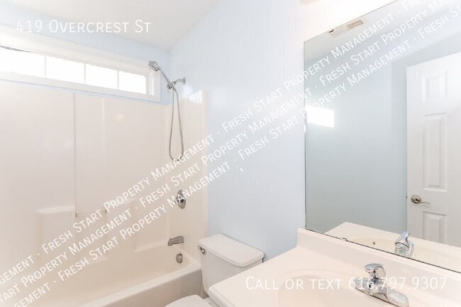 Building Photo - 419 Overcrest St