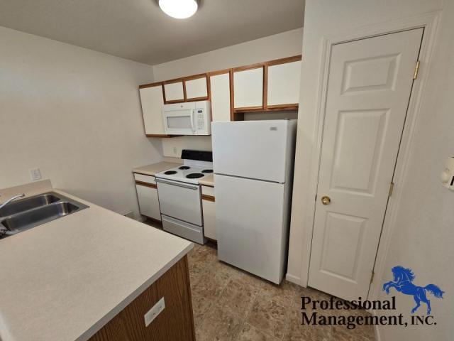 Building Photo - 1 bedroom in Billings MT 59102