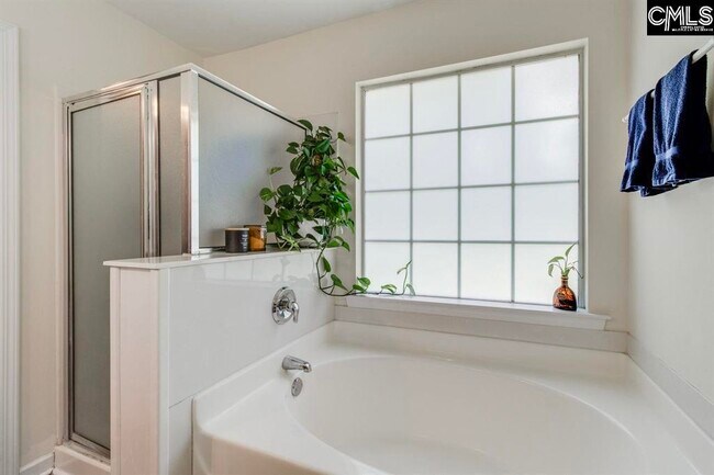 Building Photo - 856 White Fawn Dr