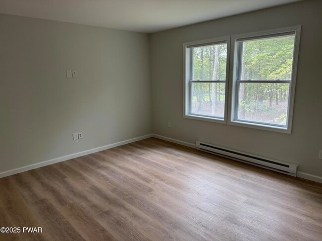 Building Photo - 125 Cobblestone Dr