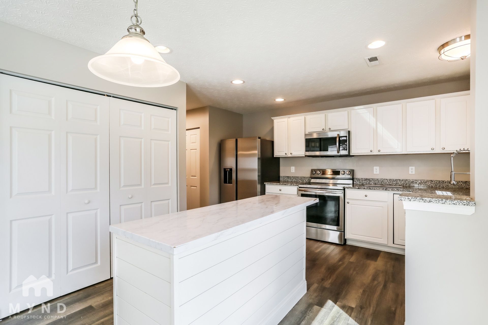 Building Photo - 305 Kear St