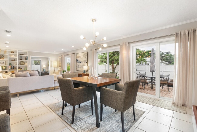 Building Photo - 10 Sailfish Ln