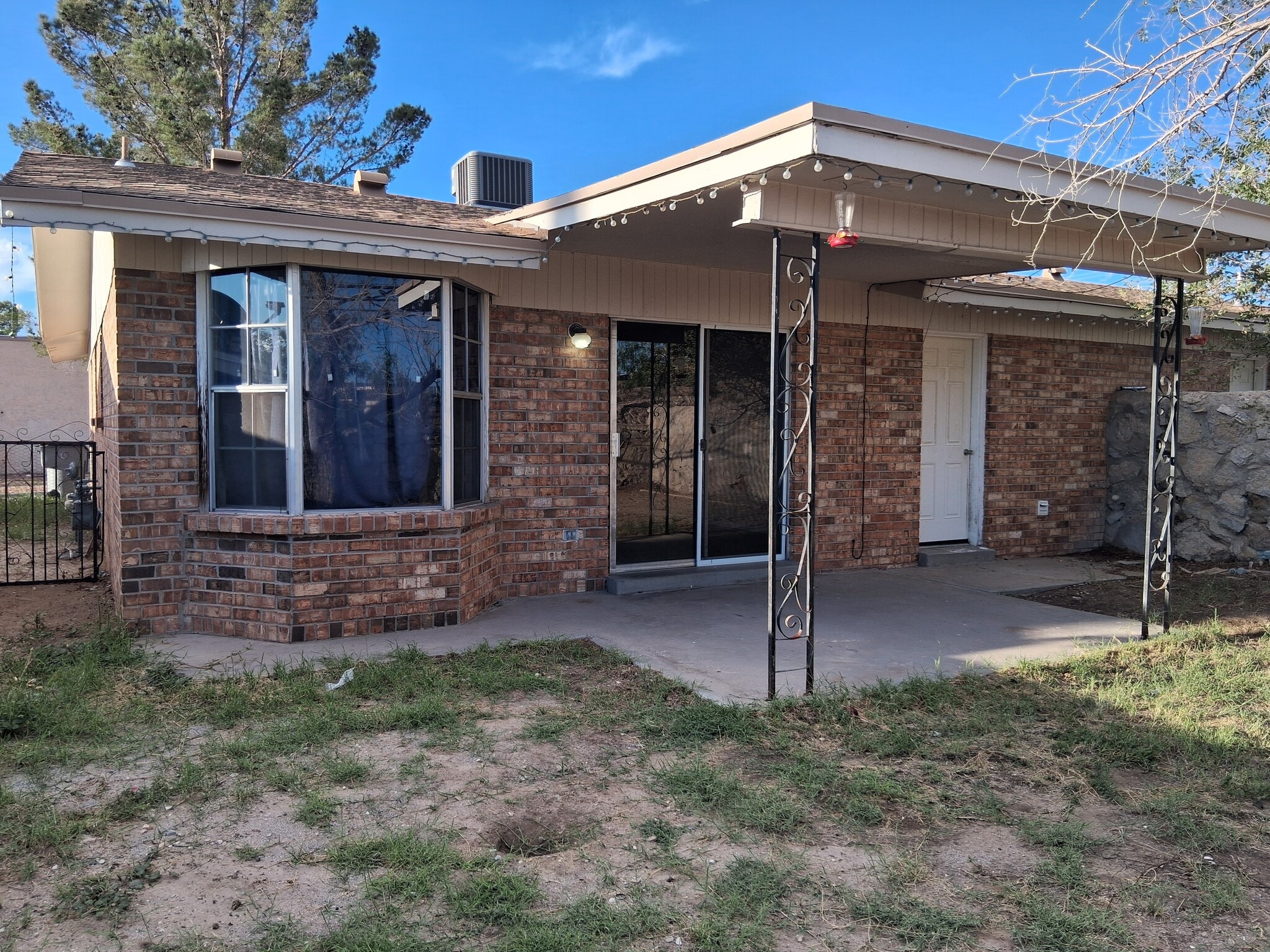 Building Photo - 6917 Alto Rey Ave Apt B