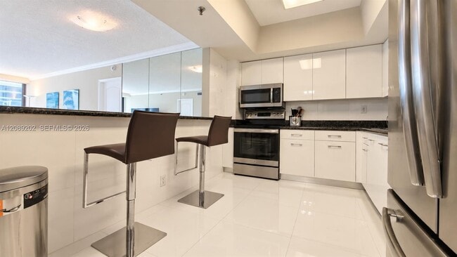 Building Photo - 9455 Collins Ave