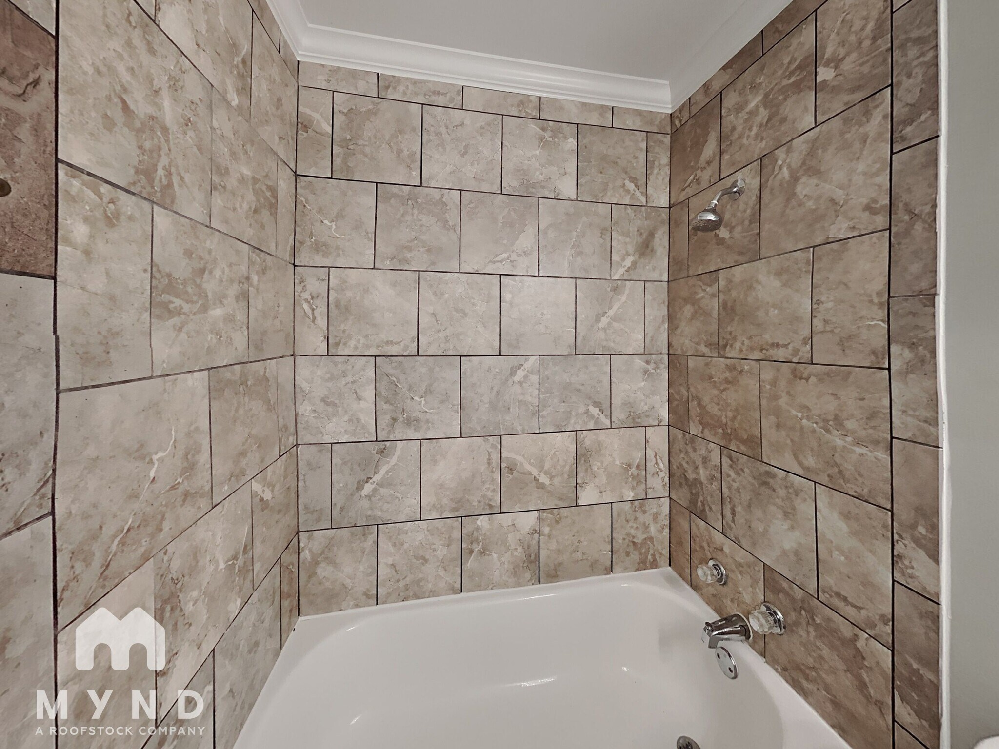 Building Photo - 1609 Rushing St