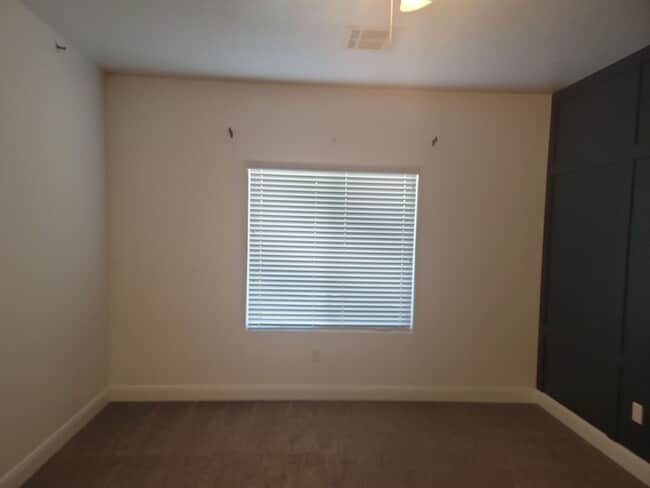 Building Photo - 4 Bedroom St. George Home with Bonus Room....