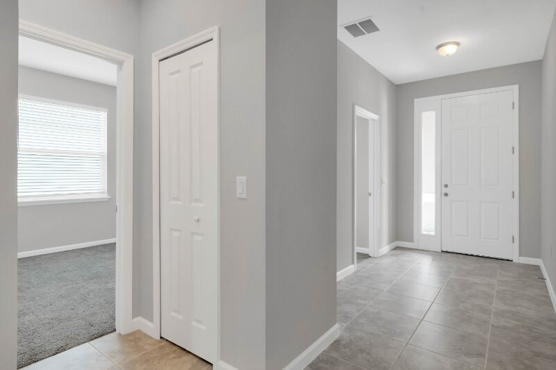 Building Photo - 3751 Watercliff Cir