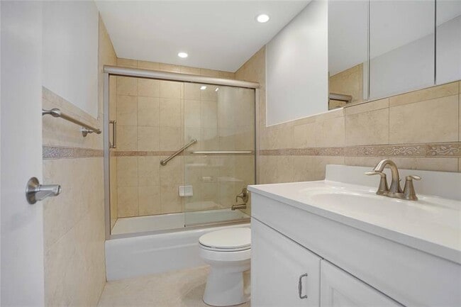 Building Photo - 4250 Galt Ocean Dr