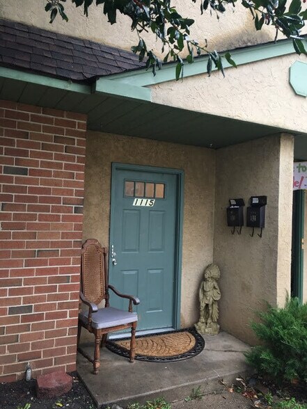 Exterior Front - 1115 Thomas Rd