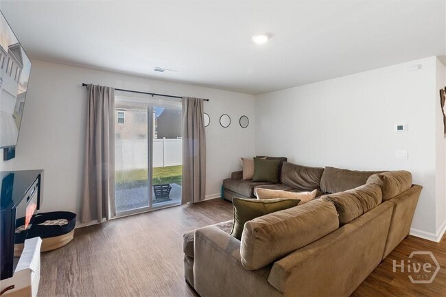 Building Photo - 448 Flat Rock Trace