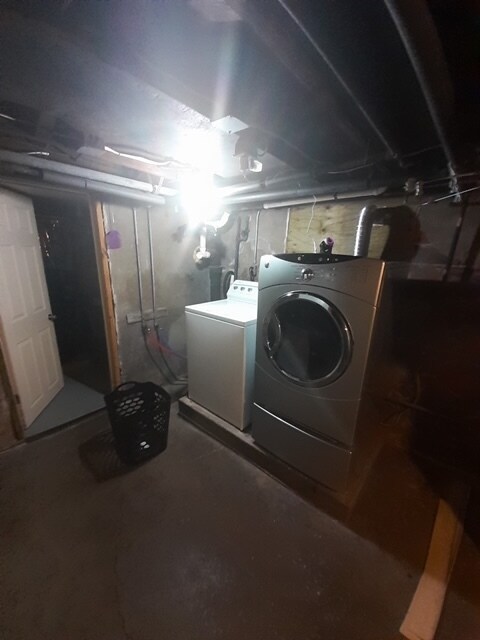 Building Photo - 409 17th Ave