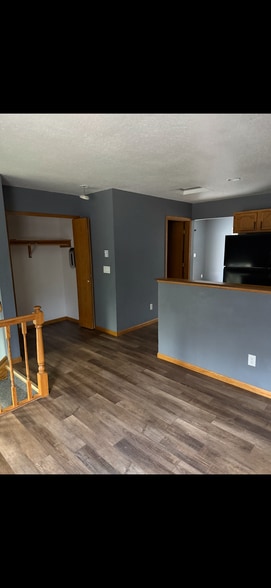 Building Photo - W6527 Woodhaven Cir