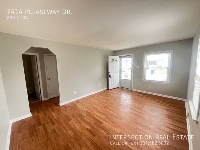 Building Photo - 7414 Pleaseway Dr