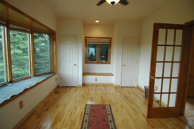 Building Photo - Lovely Home on Lookout Mountain!!