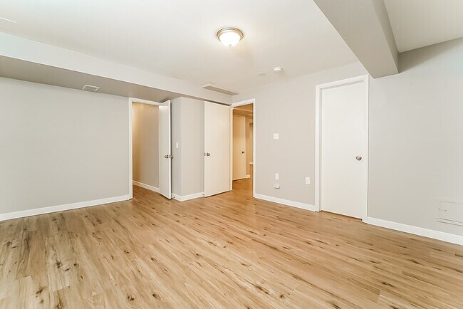 Building Photo - 4494 Genoa St