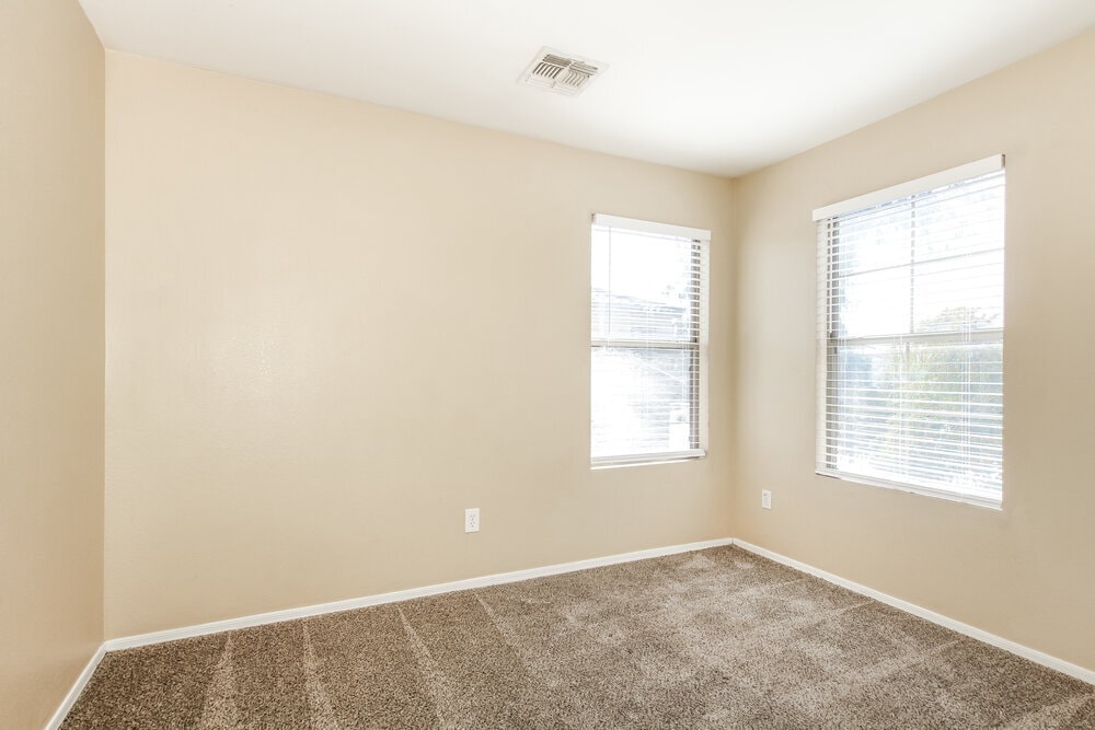 Building Photo - 2746 S Southwind Dr