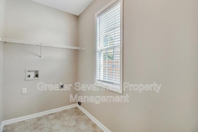 Building Photo - 601 Bristol Way