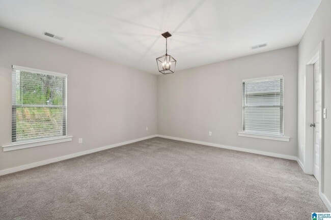 Building Photo - 559 Troubadour Ln