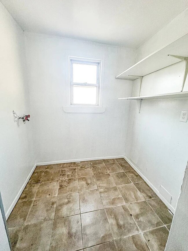 Building Photo - 134-52 175th St