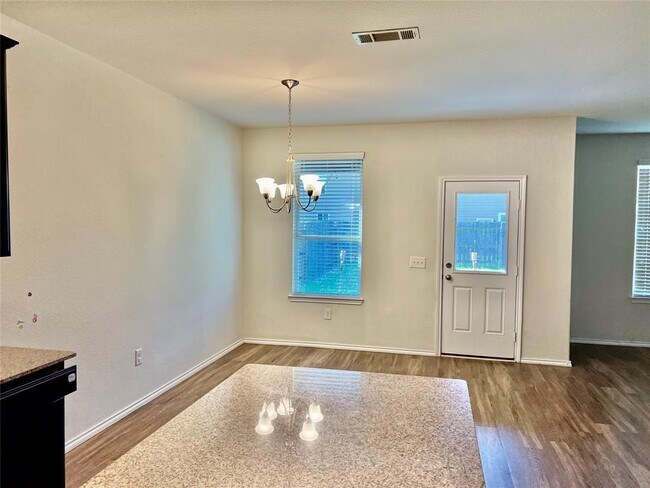 Building Photo - 15827 Sunny Stone Dr
