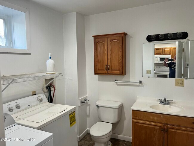 Building Photo - 133 Remsen St