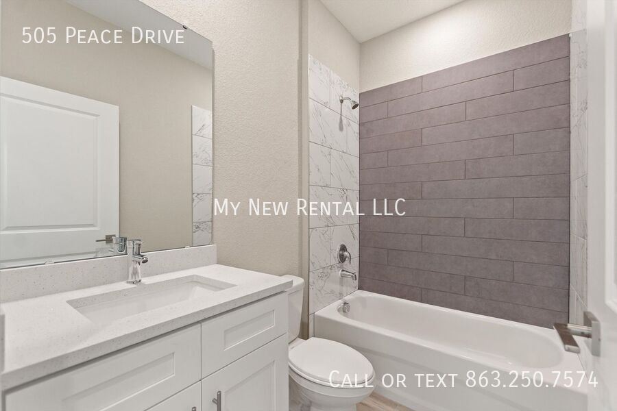 Building Photo - 505 Peace Dr