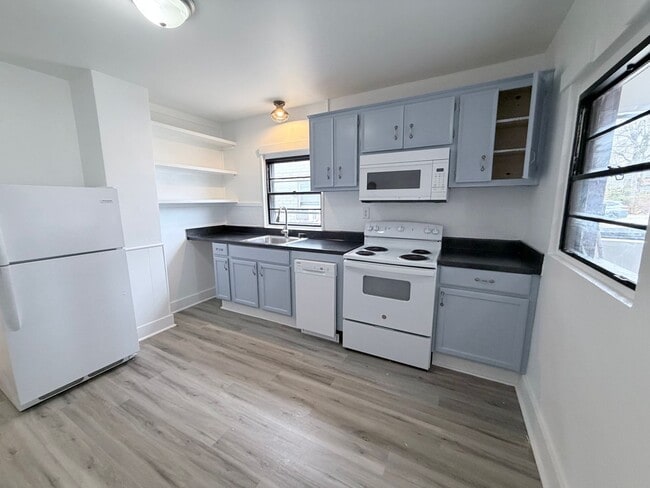 Building Photo - Now Available – Updated 2 Bedroom Apartment in Cullman!