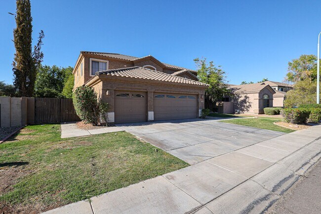 Building Photo - COMING SOON!! INCREDIBLE 5-BEDROOM 3 BATH, ALMOST 4000 SFT IN CORE CHANDLER