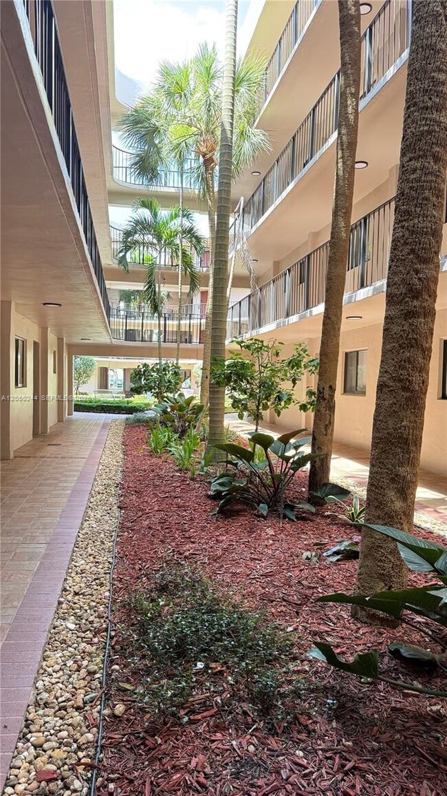 Building Photo - 8520 SW 133rd Avenue Rd
