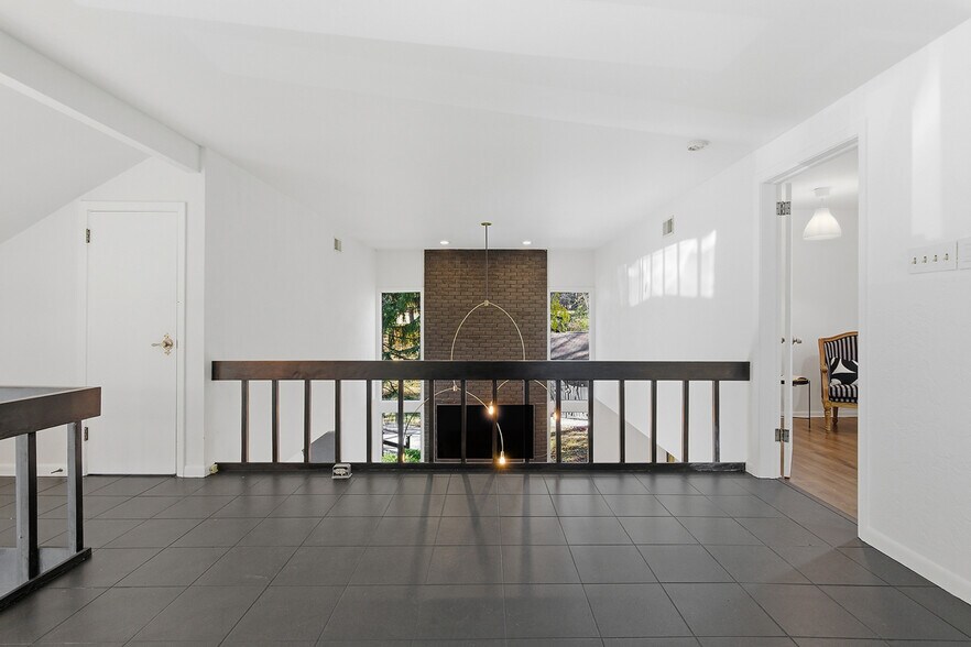 Building Photo - 1 Myrtle Hill Rd