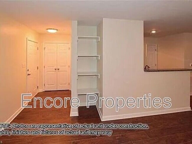 Building Photo - 2608 Pennoak Way