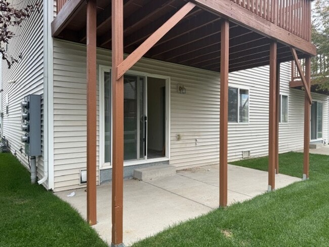 Building Photo - 304 Snyder Ave
