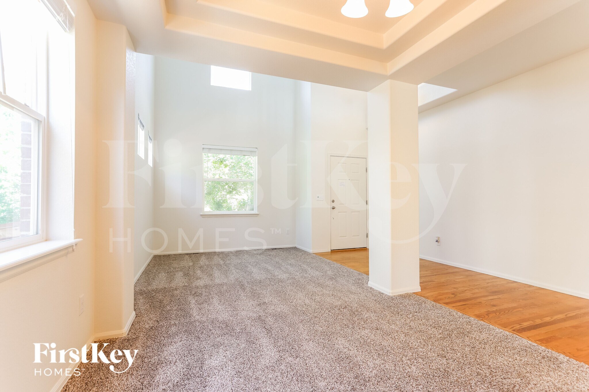 Building Photo - 25028 E Canal Pl