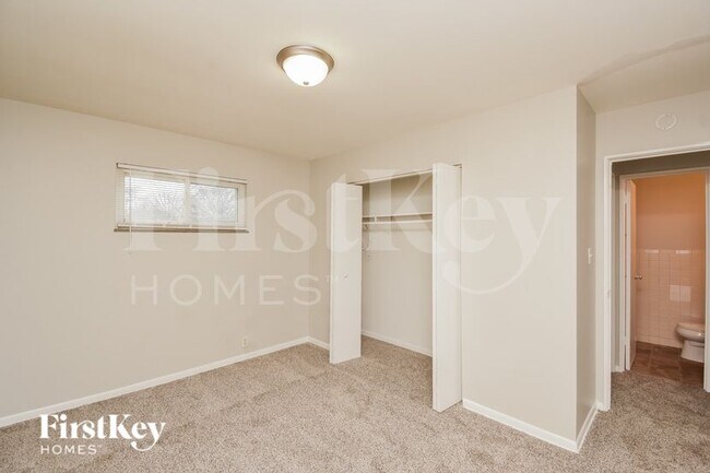 Building Photo - 5602 Culver St