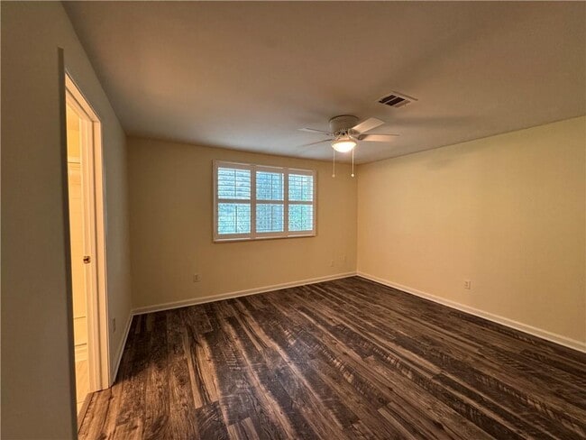 Building Photo - 440 Hembree Forest Cir