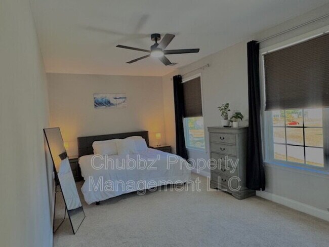 Building Photo - 55 Spearmint Cir