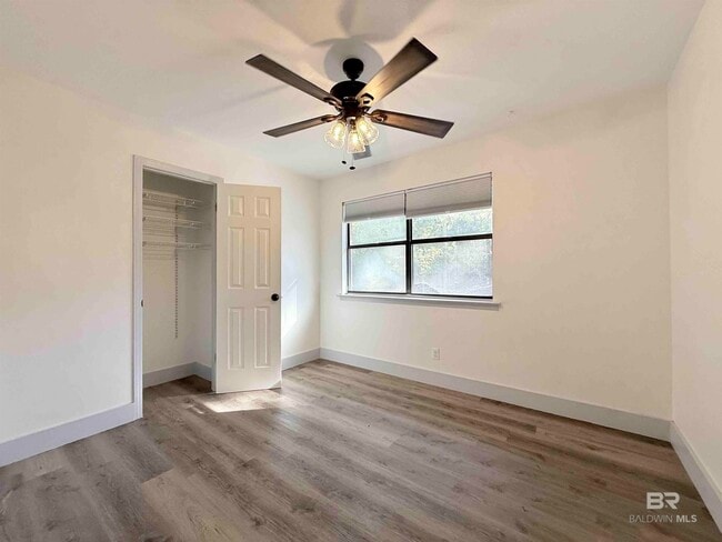 Building Photo - 500 Grant St