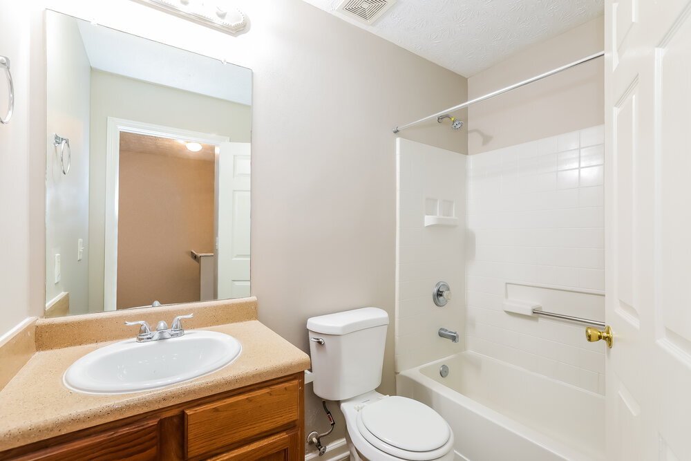 Building Photo - 2286 Strathmoor Manor Dr