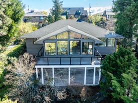 Building Photo - 3430 39th Ave W