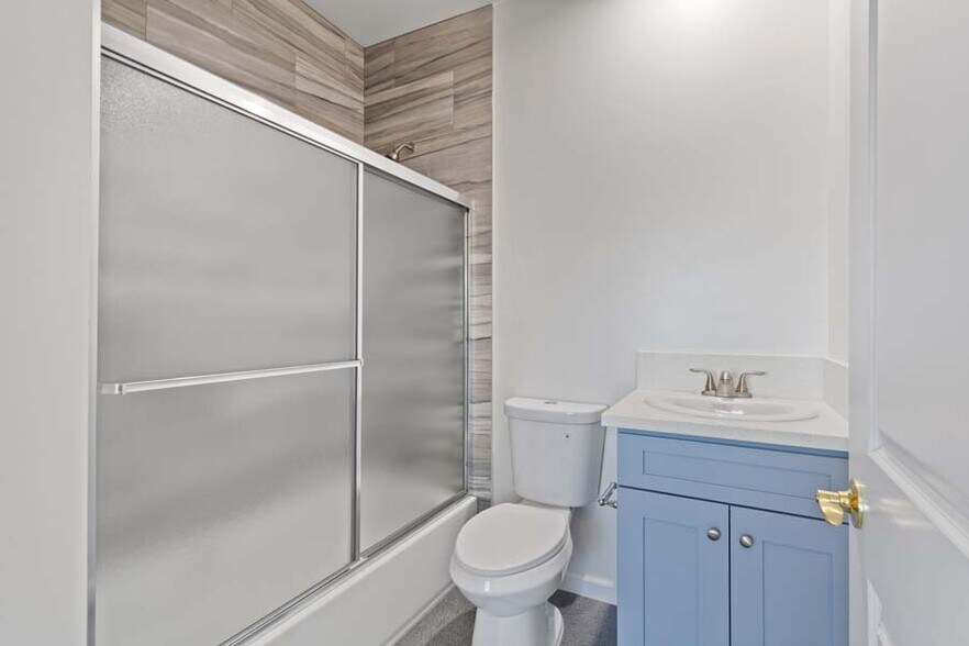 Building Photo - 11808 Hart St