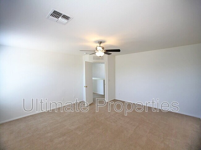 Building Photo - 23913 W Bowker St