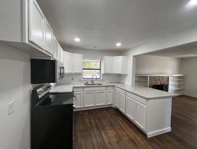 Building Photo - 361 College Dr
