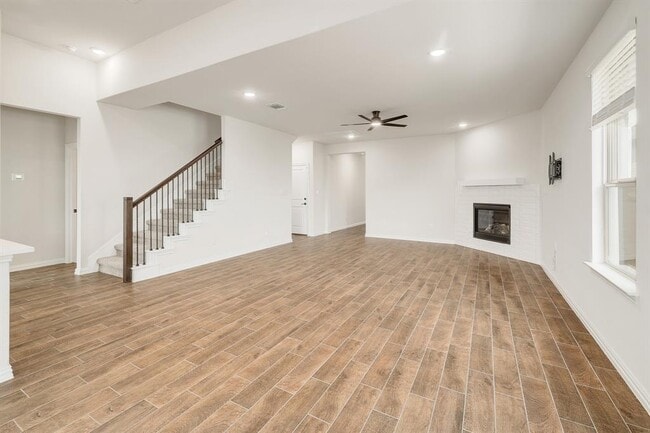 Building Photo - 1228 Calendula Trl