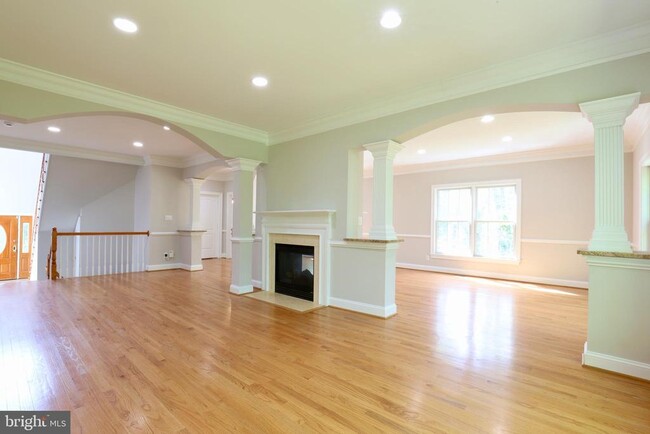 Building Photo - 1310 Forestwood Dr