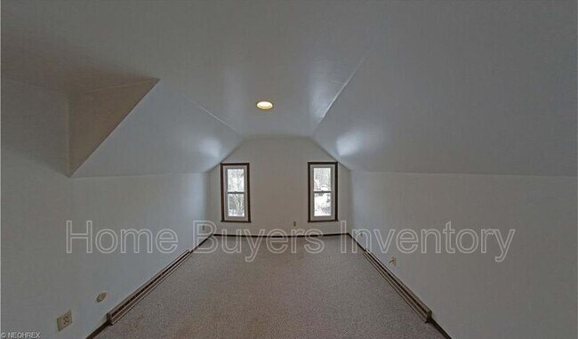 Building Photo - 2800 S Turner Rd