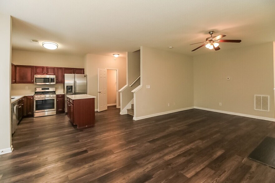 Building Photo - 1585 Tigris Ct