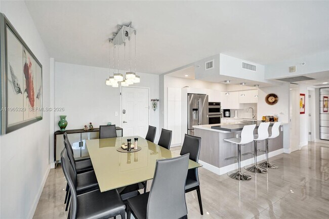 Building Photo - 2501 S Ocean Dr