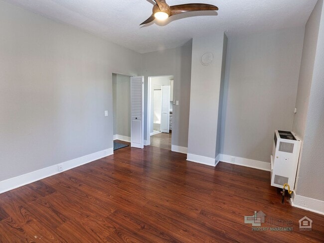 Building Photo - Charming 2-Bedroom Home with Private Yard ...