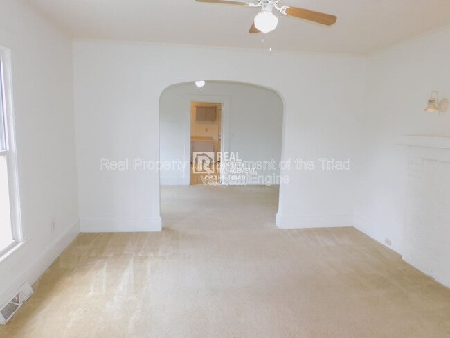 Building Photo - 1407 Gorrell St